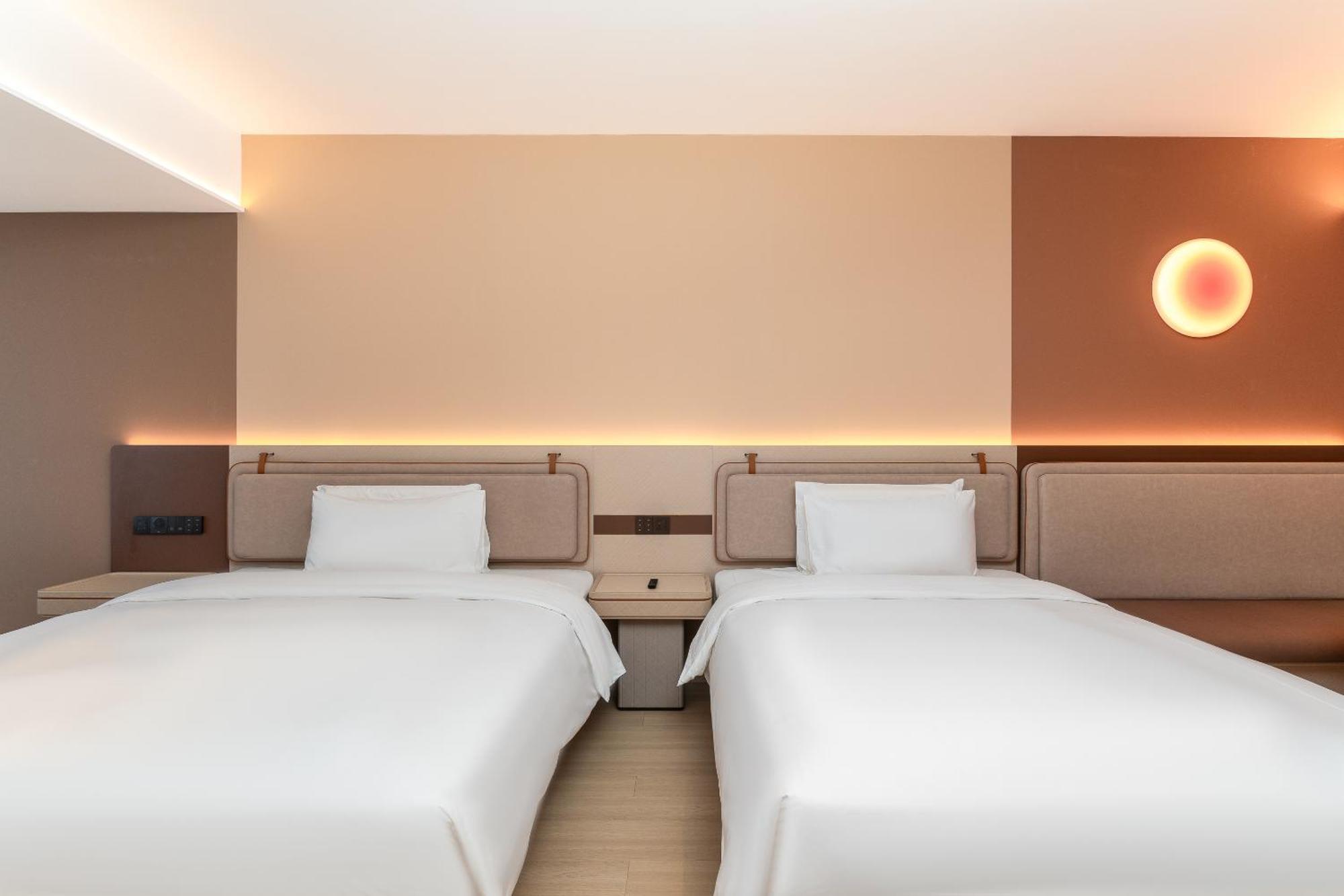 Mehood Lestie International Hotel Zhuhai Lovers Road Branch - Free Breakfast & Free Afternoon Tea & Free Midnight Snack Exterior foto