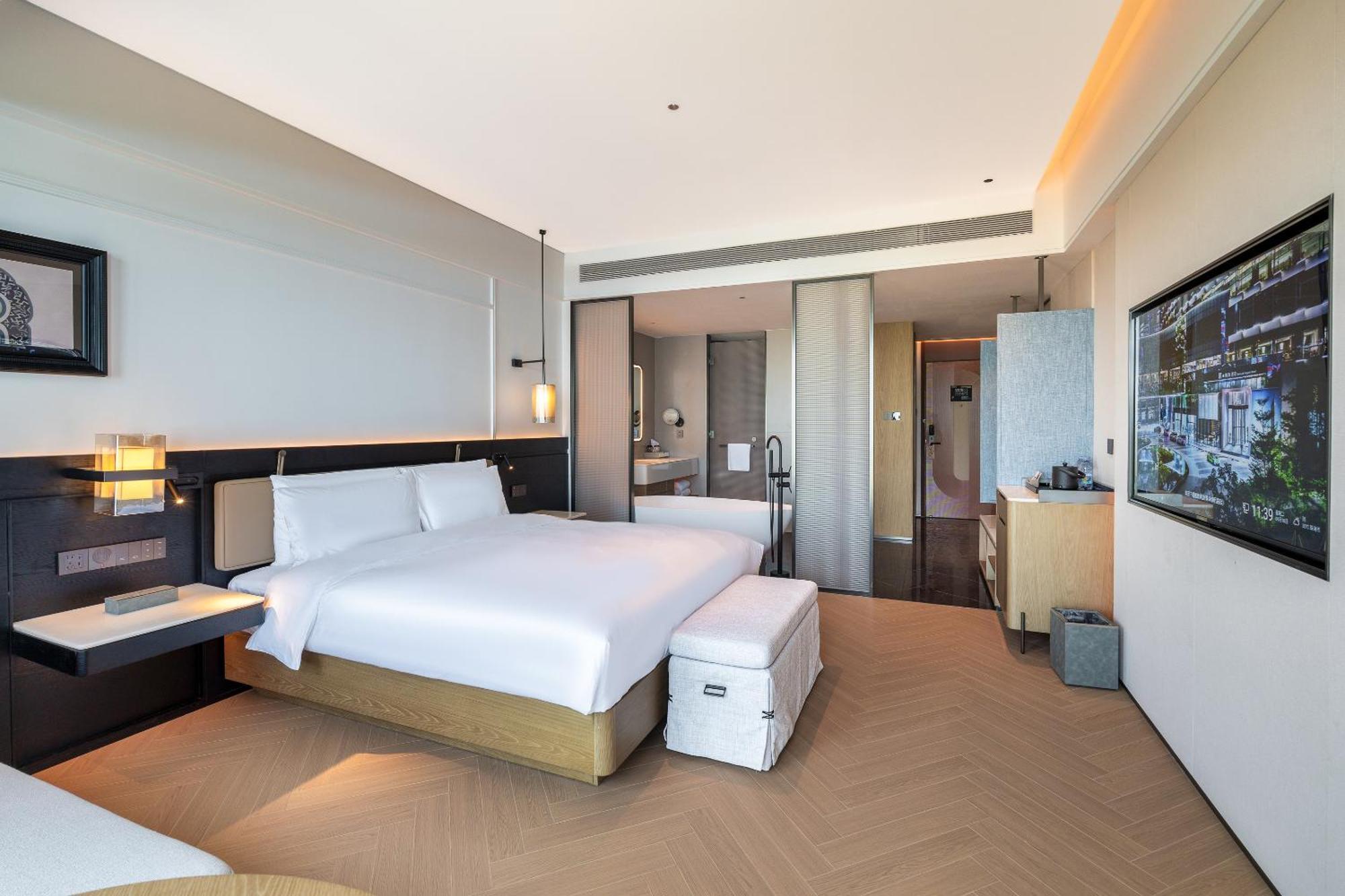 Mehood Lestie International Hotel Zhuhai Lovers Road Branch - Free Breakfast & Free Afternoon Tea & Free Midnight Snack Exterior foto